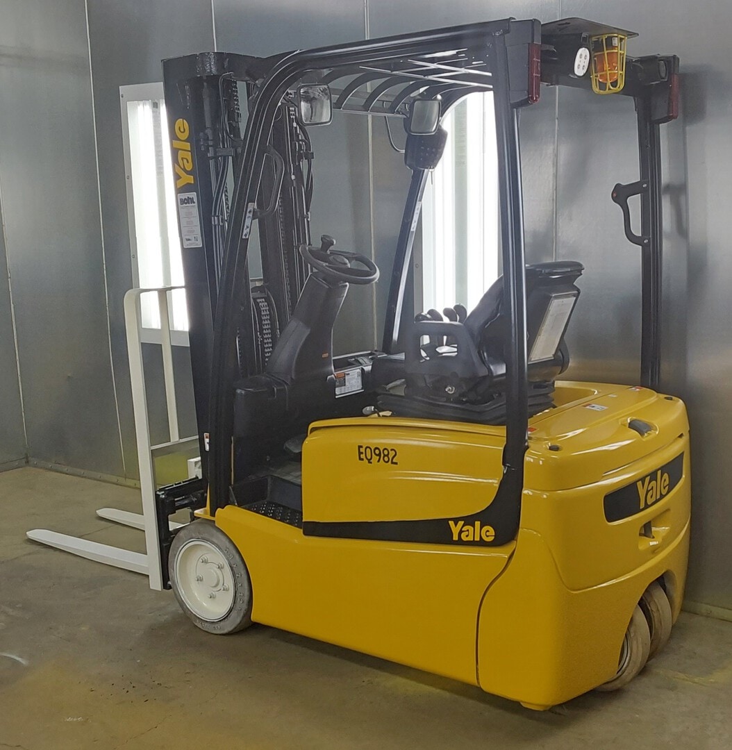 2019 Yale ERP040VT, 4,000 lbs. Electric Forklift Back Side View