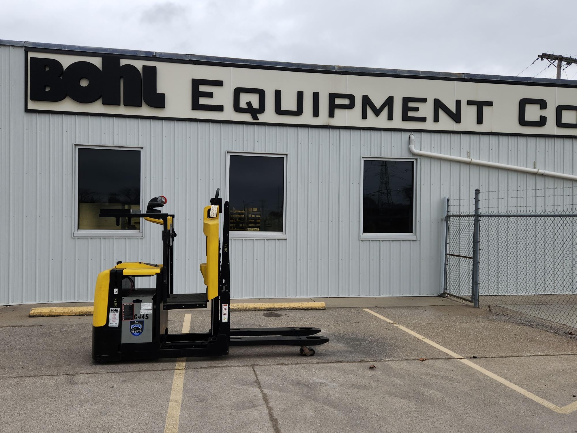 2017 Hyster LO2.5, 5,500 lb. Order Picker Side View