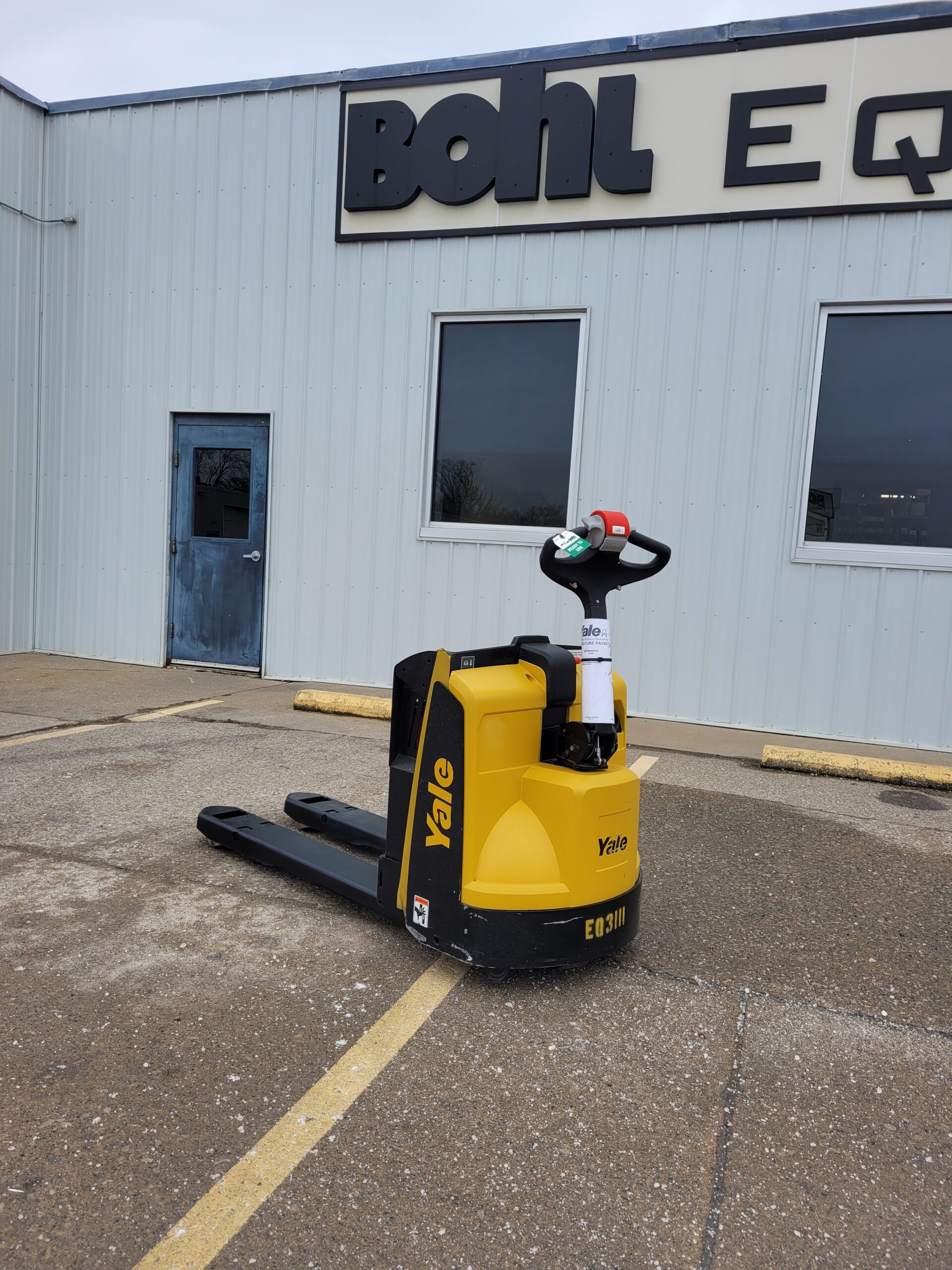 2021 Yale MPB045VG, 4,500 lb. Pallet Truck & Stacker Front View