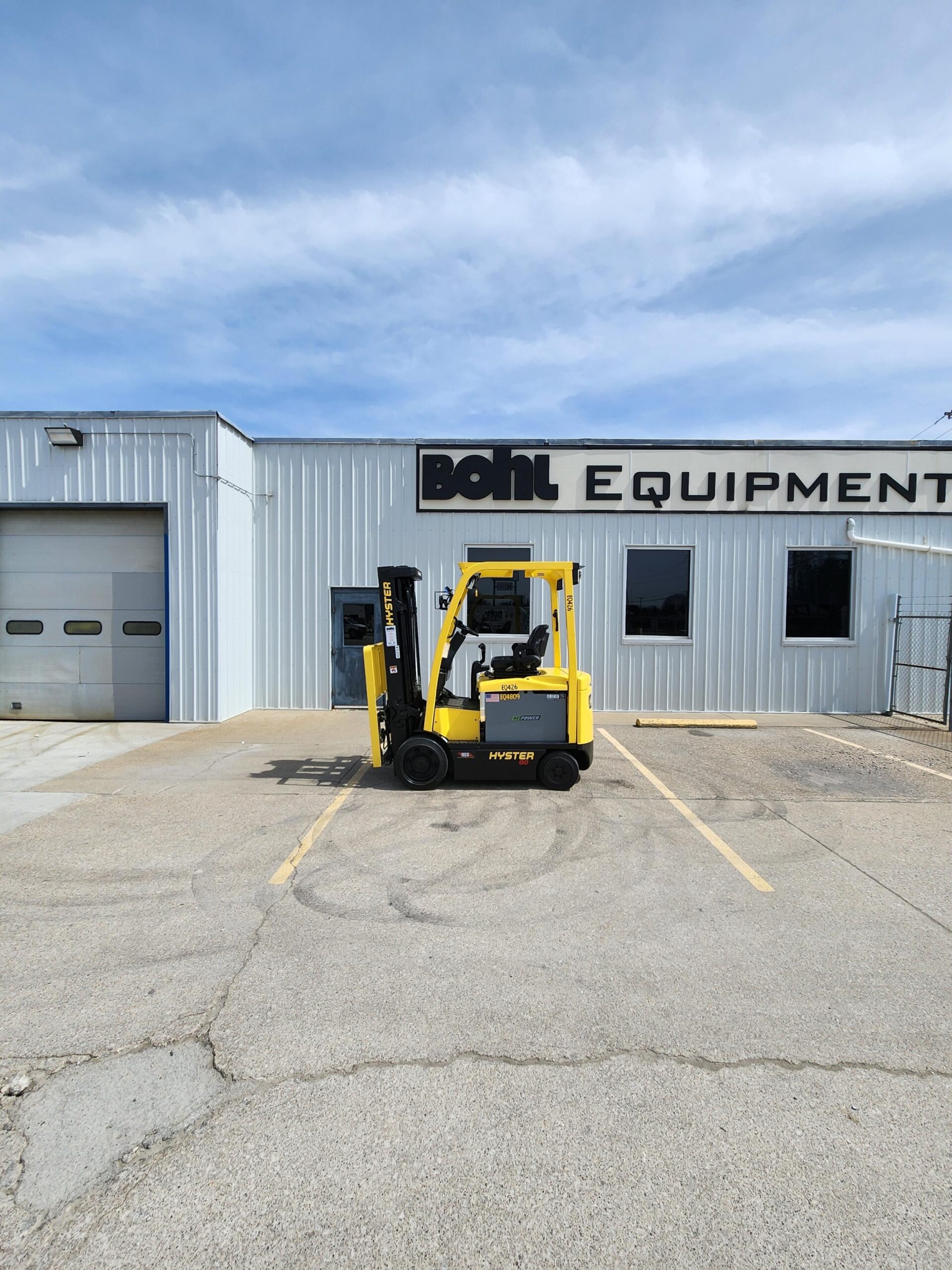 2018 Hyster E60XN, 6,000 lb. Electric Counterbalanced Forklift Side View