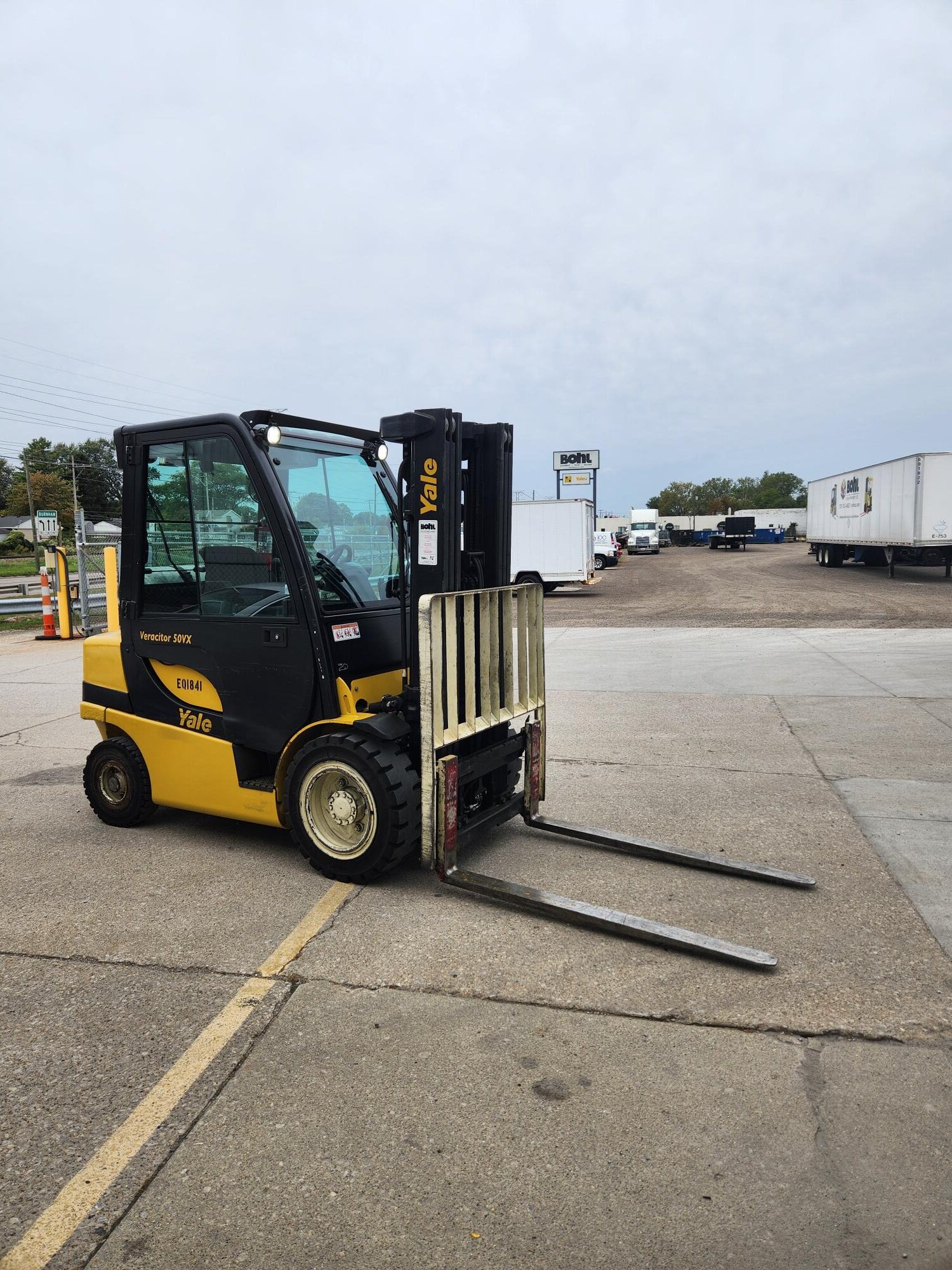 2021 Yale GP050VX, 5,000 lb. IC Pneumatic Lift Truck, Front View