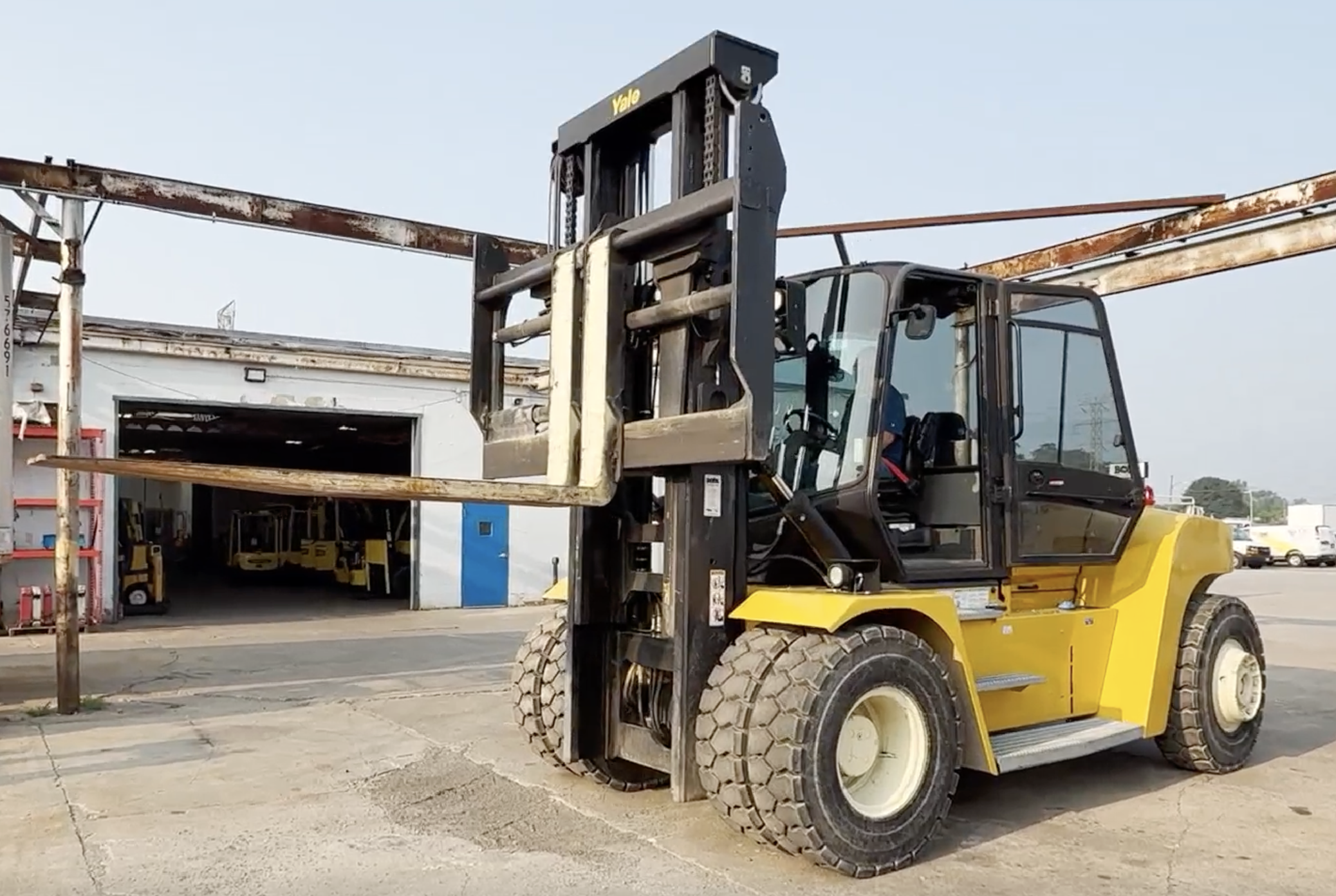 Picture of the actual Yale GP300EC for sale at Bohl Equipment.